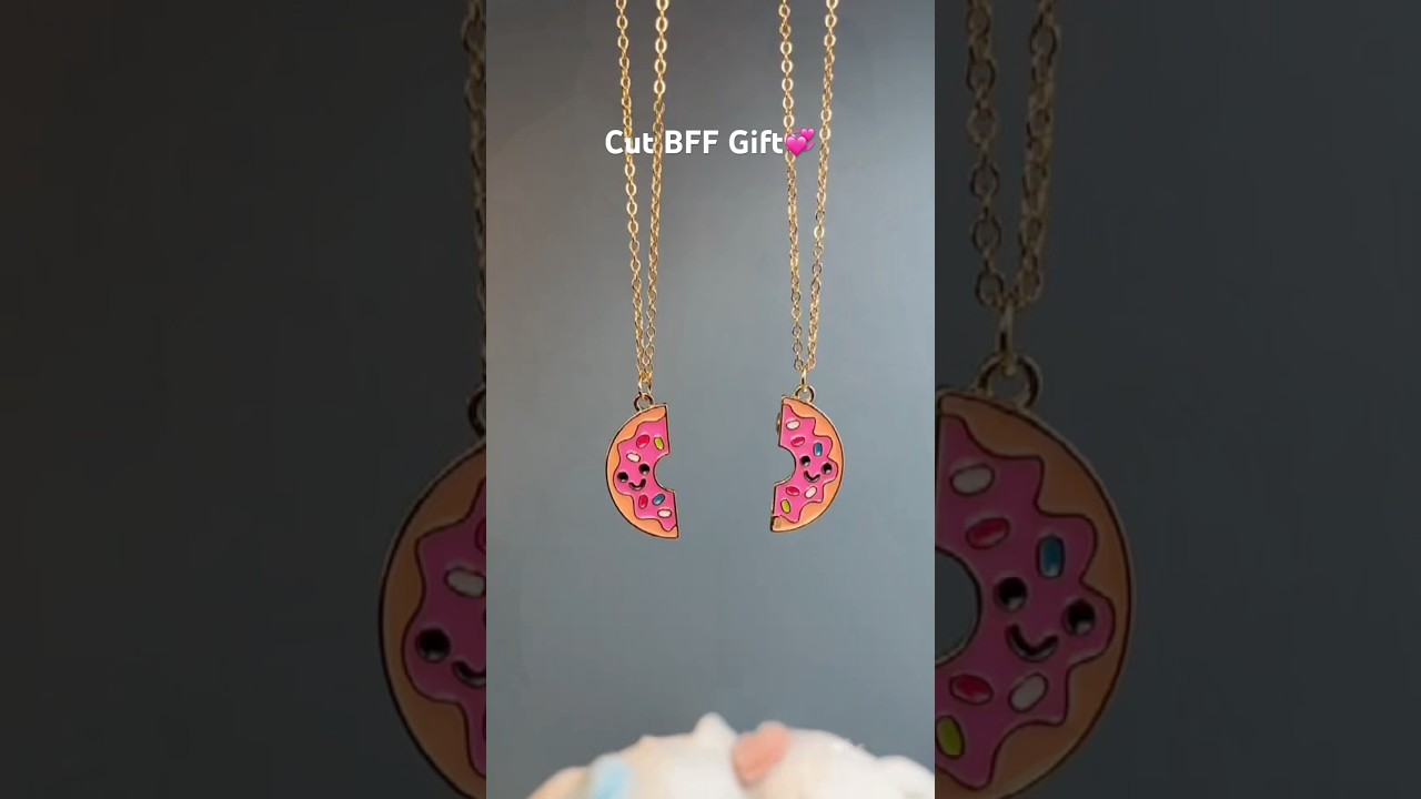 Who will you wear this BFF necklace with?Tag your BFF! #bff #besties #friendship #necklace #gifts