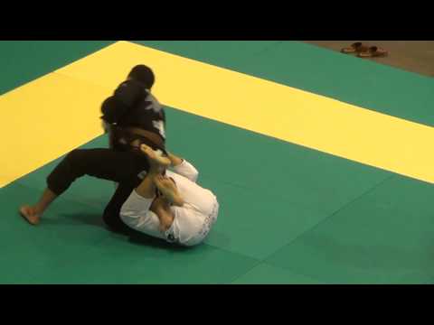 2016 Asian Open - Match 1 - Dominique Bell (Submission)