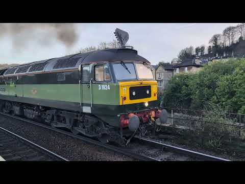 LSL Class 47's no's: D1924 (47810) + D1935 (47805) @ Bath Spa (5Z47) 13/12/2025.