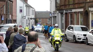 preview picture of video 'Commonwealth Baton in Kirriemuir (Bank Street, The Square) 28th June 2014 2 of 3 HD'