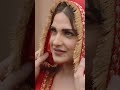 Himanshi Khurana Afair Kaler Chhalla India Music Love Video 1