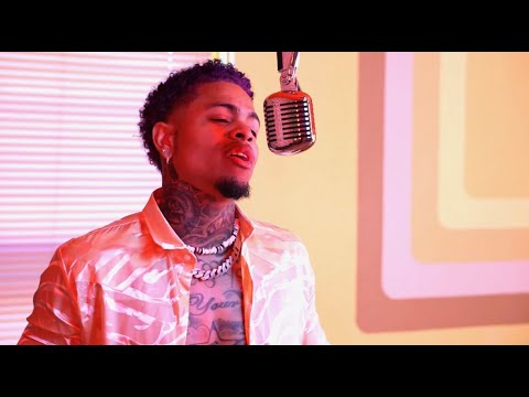 Mechie So Crazy " Killing Me Softly " Performance Video