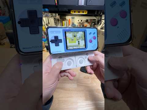 The Ohsnap MCON spring-loaded pocket gamepad is nearly here and I'm toying with an early sample!