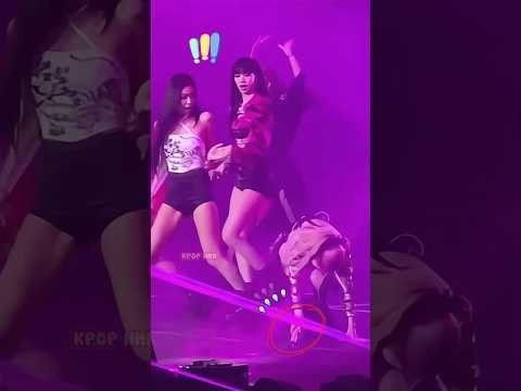 The Queen Who Drops The Mic The Most Is Rosé 🎤🤣 #blackpink #rose #funny #shorts #kpop