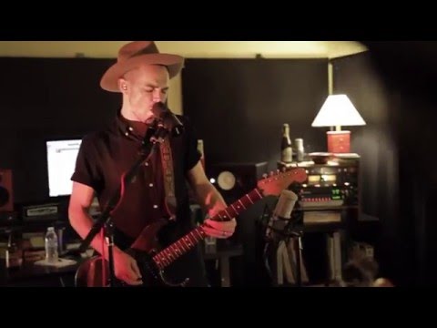 Mike Murray - 'Baby Lay Down' - Live at Somerset Studio