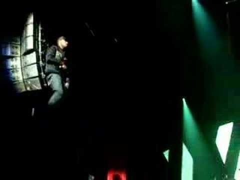 Just- Mark Ronson live in Manchester ft. Kenna