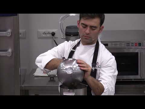 Barry Callebaut - "SENZA NULLA TOGLIERE AL CIOCCOLATO"