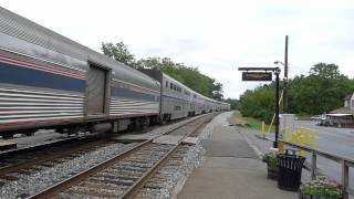 preview picture of video 'Amtrak Capitol Limited at Washington Grove'