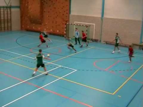 Woubrugge 2 - Mazzelstars 4