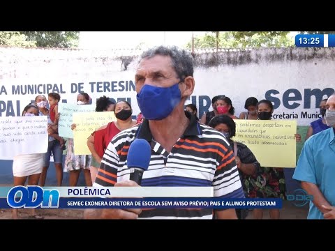 SEMEC exonera diretora de escola sem aviso preÌvio; pais e alunos protestam 13 10 2021