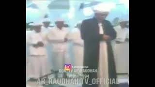 Download lagu Abah Guru Sekumpul Syekh HM. Zaini Abdul Ghani; Bacaan Surah Al Fatihah saat Shalat Tarawih mp3 Download lagu Abah Guru Sekumpul Syekh HM. Zaini Abdul Ghani; Bacaan Surah Al Fatihah saat Shalat Tarawih mp3