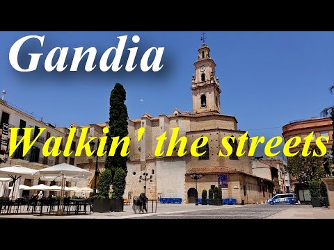 SPAIN: GANDIA. Walkin' the streets of this beautiful town.