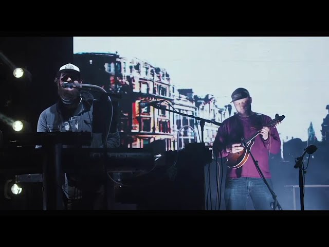 Mona Lisas and Madhatters Video