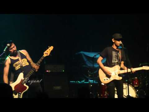 This Kind of Silence - Typecast (Taking Back Sunday live in manila)