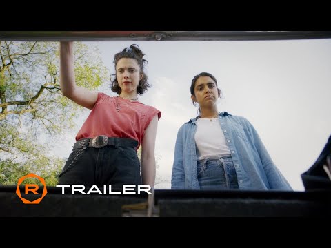 How Will Margaret Qualley Handle the Criminals in Drive-Away Dolls?...