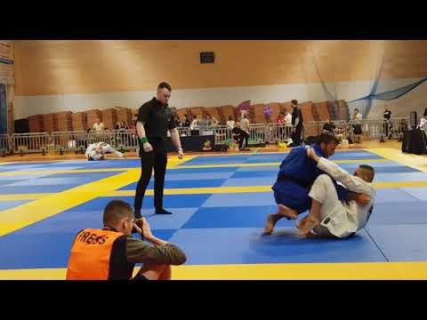 Poznan open 2019 black belt adults middle weight - final gi.