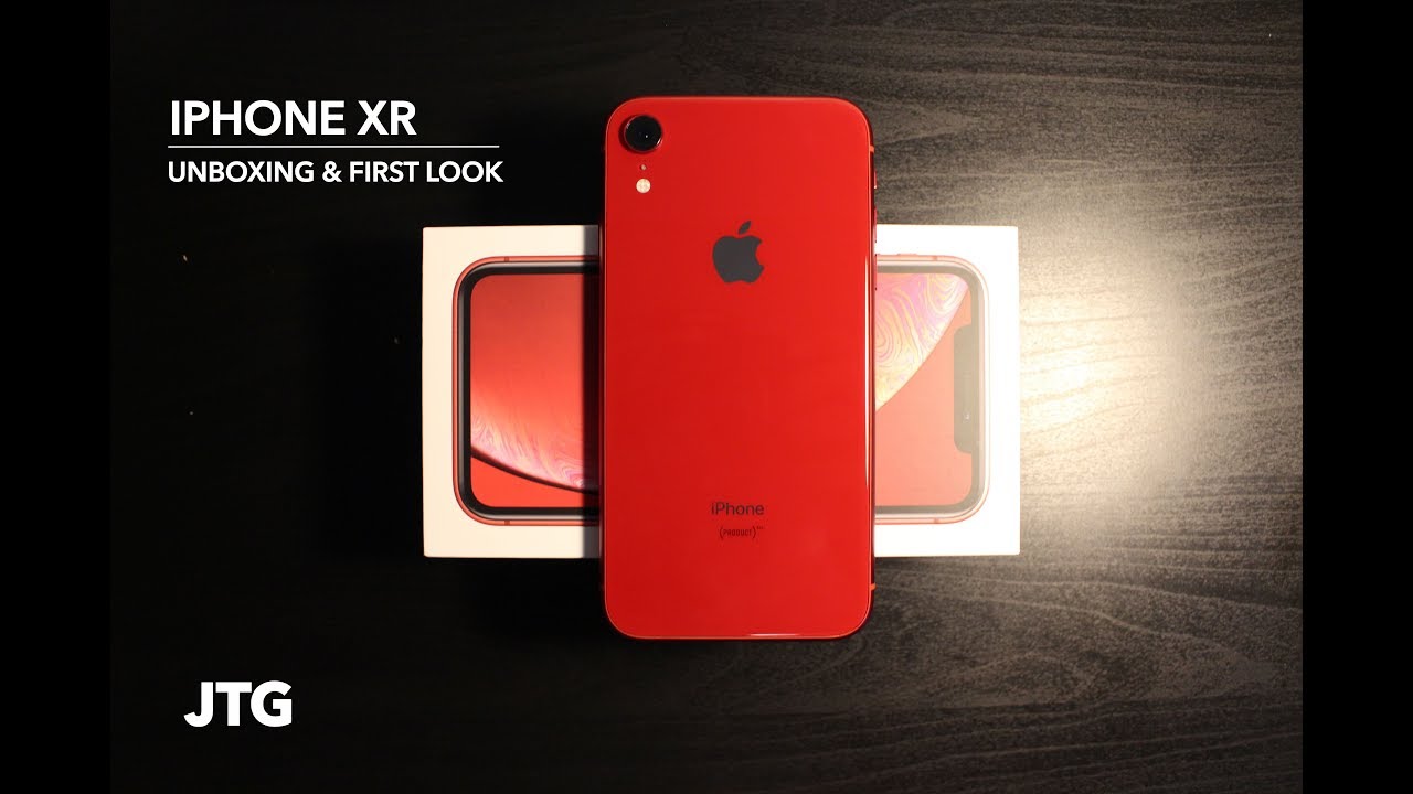 iPhone XR Unboxing & First Look (PRODUCT Red)