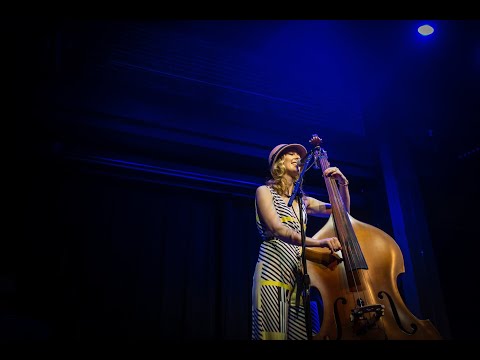 Janet Evra - Just the Two of Us (Bill Withers cover)