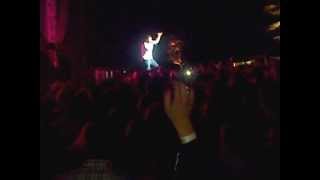 shaggy strenght of a woman