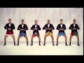 Новая версия исполнения Jingle Bells, или колокольчики в трусах 