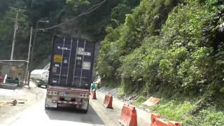 preview picture of video 'Nuevos viaductos y túneles en la construcción de la doble calzada Buga Buenaventura'