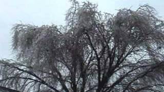 preview picture of video 'Cushing, Oklahoma Ice Storm December 2007 pt2'