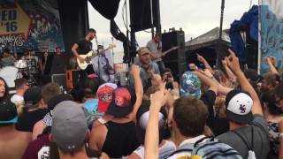 Emarosa - &quot;People Like Me, We Just Don&#39;t Play&quot; (Denver, CO Warped Tour - 07/31/16) LIVE HD