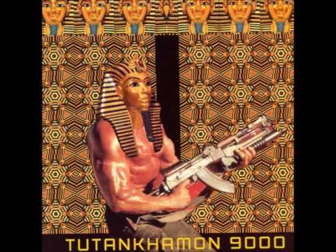 Tutankhamon 9000 - Nymphomanic Nefertiti