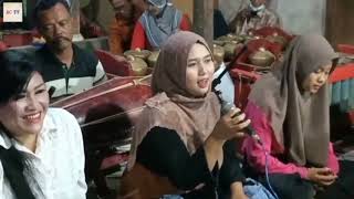 Download lagu Episode 1 Full Album 2 jam Uyon uyon klasik nyampleng slendro bareng Mbak Dwi Sekar laras Ponorogo mp3