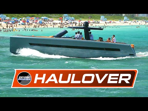 Auf einem Fjord / HAULOVER BOOTE