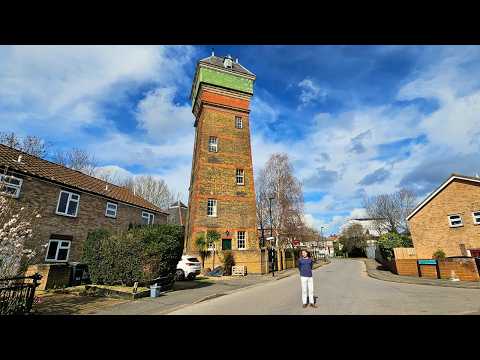 Inside His London Water Tower Flat 🗼 45sqm/484sqft