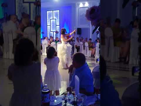 шоу на молдавской свадьбе