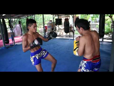 The Combat Cast - Kiatphontip gym