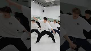 Download lagu #bts_official_bighit 🥰🥰🥰🥰🥰❤️❤️❤️❤️❤️❤️❤️ mp3