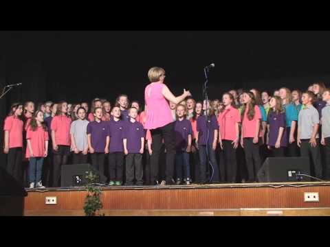 Côr Ieuenctid Môn yn Ysgol Sir Thomas Jones 16 7 2015