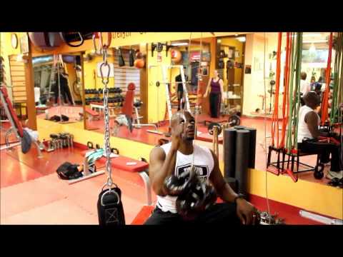 Single Arm Pulldown - Omnifarious Gym - Islamabad