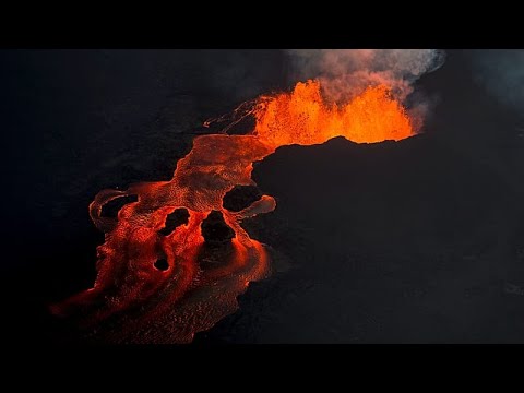 Hawaiis Vulkan Kilauea spuckt seit vorigem Jahr, Lavafontänen schießen Hunderte Meter hoch