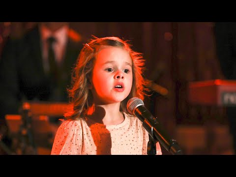 download lagu mp3 mp4 Party Singer, download lagu Party Singer gratis, unduh video klip Party Singer