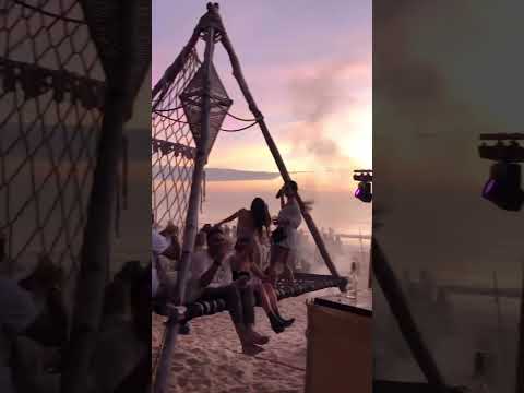 Techno & Chill By the Beach ❤️