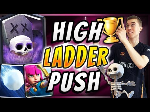 LADDER PUSH TO 800 IN WORLD! New Trophy Pushing Deck — Clash Royale