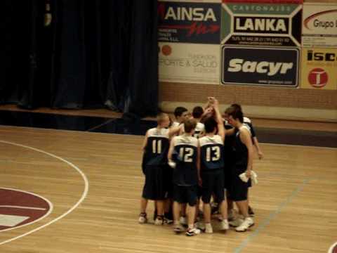 Grito y saludo a la afición del CB Illescas