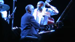 Ahmad Jamal "Blue Moon"
