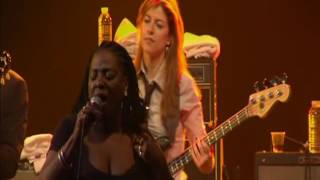 Sharon Jones & The Dap Kings @ Nancy Jazz Pulsations • 2010