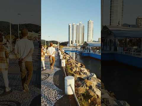 Molhe barra sul balneário Camboriú santa Catarina Brasil 🌞