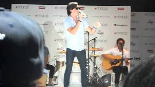 Allstar Weekend - Meet Me In The Middle Clip 2