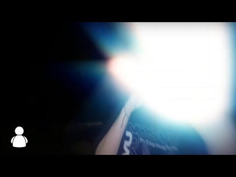 april - počakaj me (Official Music Video)