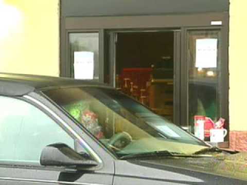 Starbucks Customers Spontaneously Buy Each Other's...