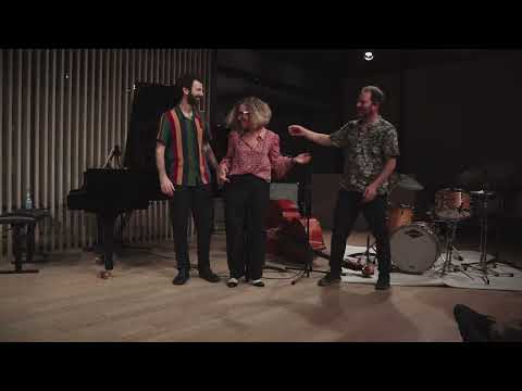 Fish Belly Blues/בלוז בבטן הדג