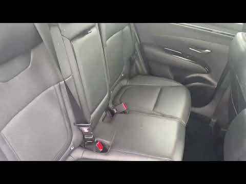 Hyundai Tucson 2WD Executive Plus - Image 2