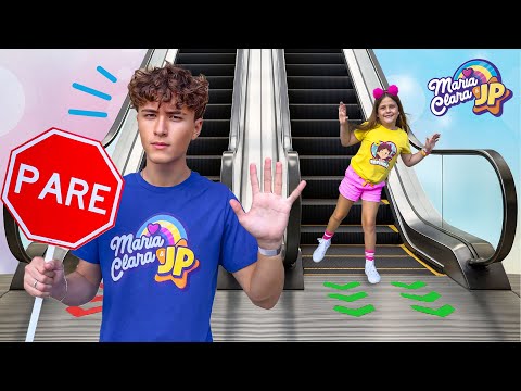 Regras de conduta no shopping – Maria Clara e JP ensinam como usar a escada rolante